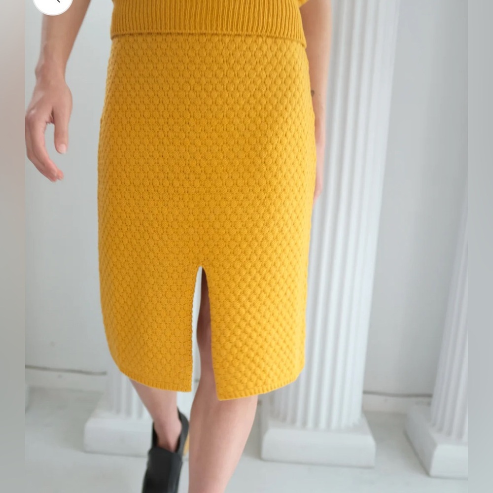 NWOT Beklina Gambit Knit Midi Skirt in Squash Yellow S/M